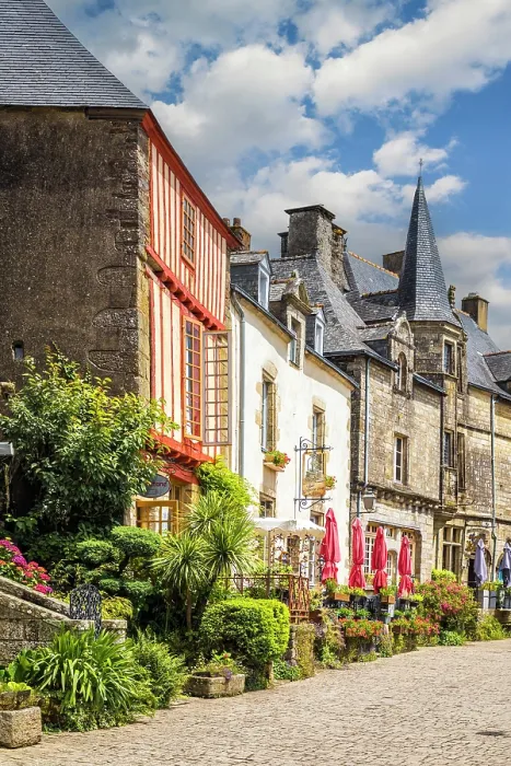 Framed Print : Historic houses in the village of Rochefort-en-Terre, Morbihan, Brittany, France Framed Print : Historic houses in the village of Rochefort-en-Terre, Morbihan, Brittany, France