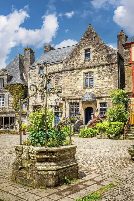 Framed Print : Historic houses in the village of Rochefort-en-Terre, Morbihan, Brittany, France Framed Print : Historic houses in the village of Rochefort-en-Terre, Morbihan, Brittany, France