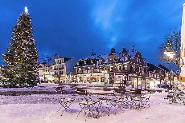 Historic houses at Winterberg`s market square on a winter evening, Sauerland, North Rhine-Westphalia, Germany