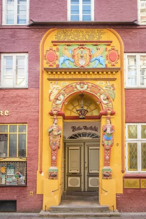 Framed Print : Historic Raths Pharmacy in the old town, Luneburg, Lower Saxony, Germany
