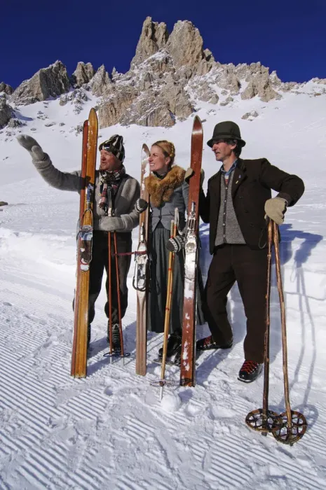 Framed Print : Historic Skier, Sella Ronda, Groeden, South Tyrol, Italy (MR) Framed Print : Historic Skier, Sella Ronda, Groeden, South Tyrol, Italy (MR)