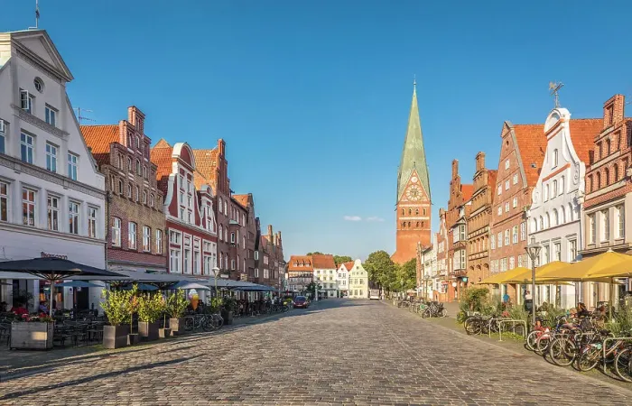 Framed Print : Historic square Am Sande with St. Johannis Church in the old town, Luneburg, Lower Saxony, Germany Framed Print : Historic square Am Sande with St. Johannis Church in the old town, Luneburg, Lower Saxony, Germany