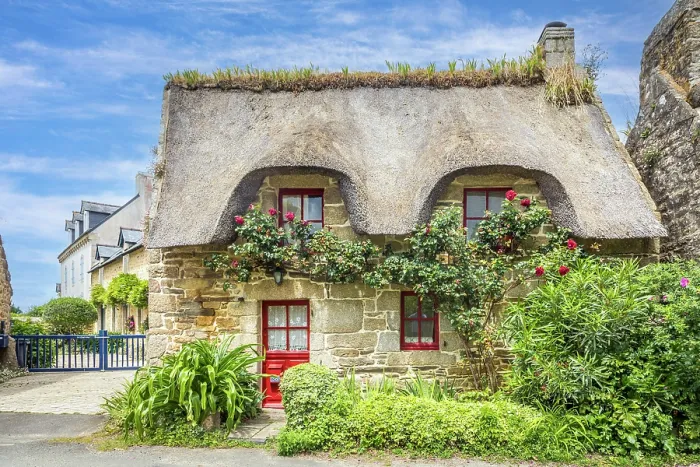 Framed Print : Historic thatched-roof house in the hamlet of Kercanic, Nevez, Finistere, Brittany, France Framed Print : Historic thatched-roof house in the hamlet of Kercanic, Nevez, Finistere, Brittany, France