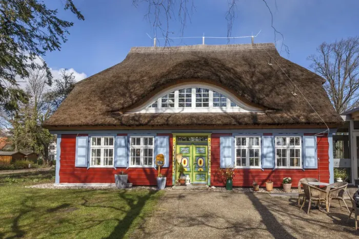 Framed Print : Historic thatched roof house in Prerow, Mecklenburg-Western Pomerania, Northern Germany Framed Print : Historic thatched roof house in Prerow, Mecklenburg-Western Pomerania, Northern Germany