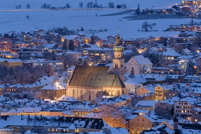 Framed Print : The historical center of Hall in Tirol on a snowy winter evening, Hall-Wattens region Framed Print : The historical center of Hall in Tirol on a snowy winter evening, Hall-Wattens region