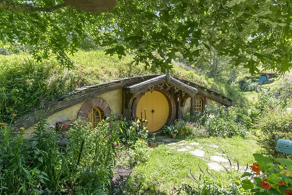 Hobbit house. Hobbiton Movie Set, Matamata, Waikato region, North Island, New Zealand
