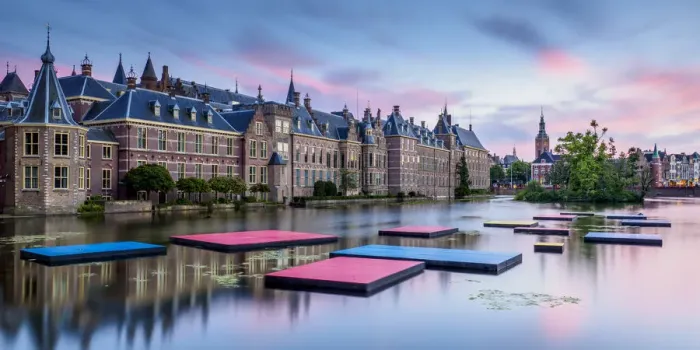 Framed Print : Hofvijver and Binnenhof at sunset, The Hague, South Holland, The Netherlands Framed Print : Hofvijver and Binnenhof at sunset, The Hague, South Holland, The Netherlands