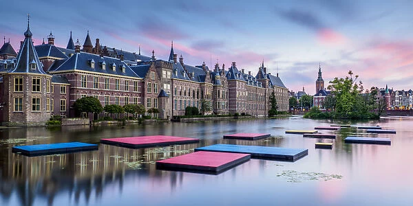 Hofvijver and Binnenhof at sunset, The Hague, South Holland, The Netherlands