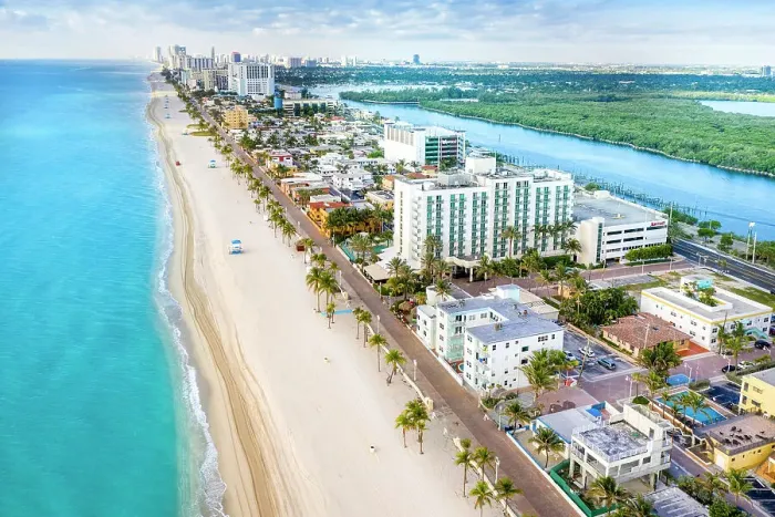 Framed Print : Hollywood Beach, Broadwalk, Hollywood, Florida, USA