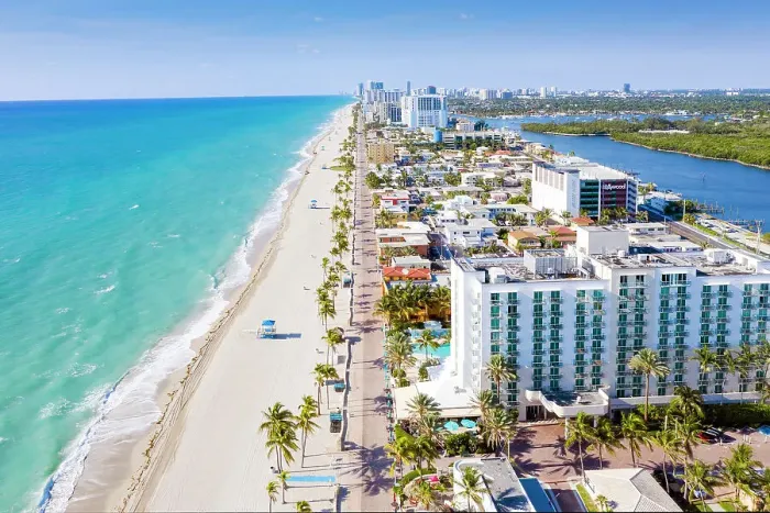 Framed Print : Hollywood Beach, Broward, Florida, USA Framed Print : Hollywood Beach, Broward, Florida, USA