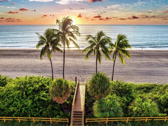 Framed Print : Hollywood Beach, North Miami, Miami, Broward, Florida, USA Framed Print : Hollywood Beach, North Miami, Miami, Broward, Florida, USA