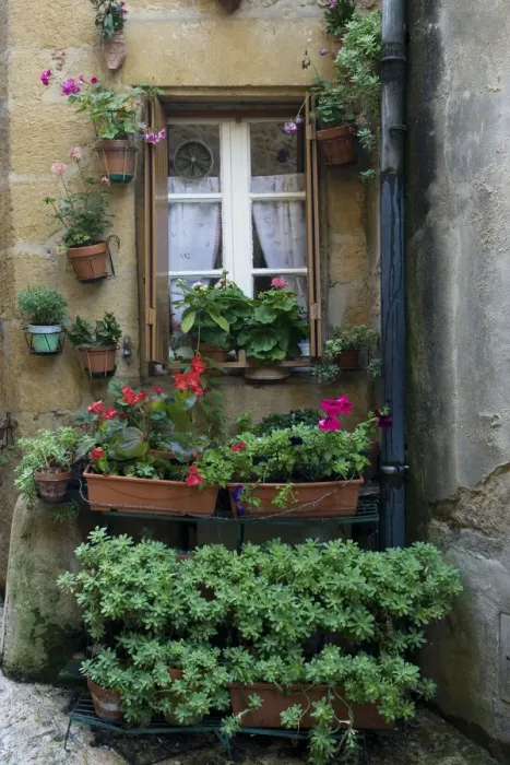 Framed Print : Detail in front of a home in the Dordogne region of France