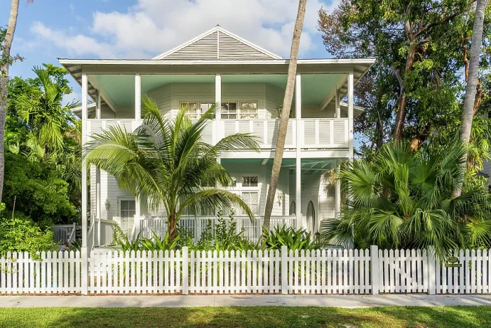 Framed Print : A home in the Truman Annex, Old Town, Key West, Florida, USA