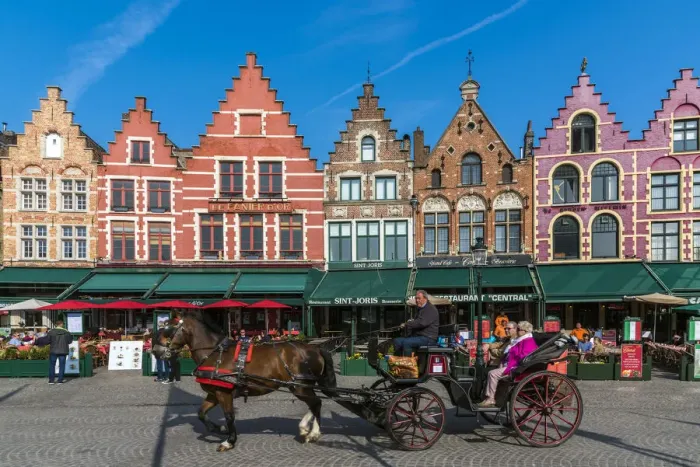 Framed Print : Horse carriage in Markt or Market Square, Bruges, West Flanders, Belgium Framed Print : Horse carriage in Markt or Market Square, Bruges, West Flanders, Belgium