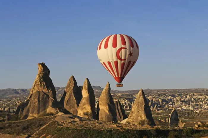 Framed Print : Hot Air Ballon, Cappadocia, Turkey
