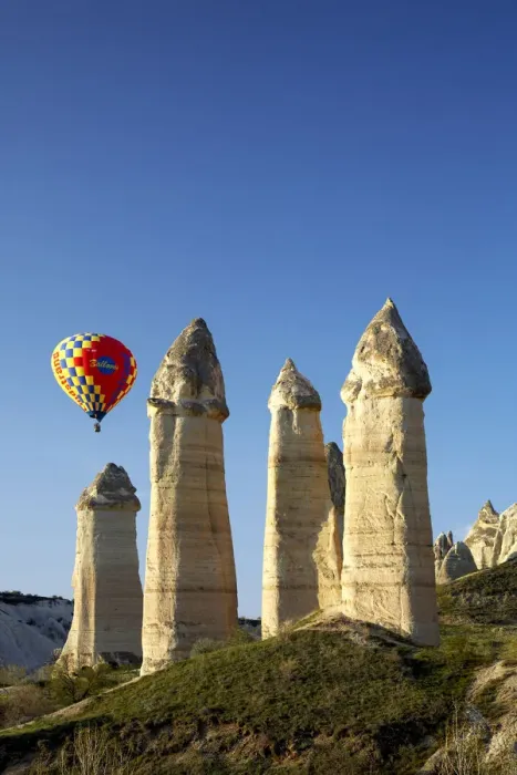 Framed Print : Hot Air Balloons & Fairy Chimneys in Honey Valley, near Goreme, Cappadocia, Turkey Framed Print : Hot Air Balloons & Fairy Chimneys in Honey Valley, near Goreme, Cappadocia, Turkey