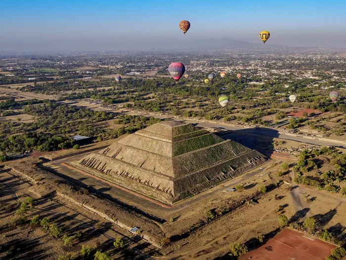 Framed Print : Hot air balloons flying over the Pyramid of the Sun and Avenue of the Dead at sunrise, aerial view, Teotihuacan, Mexico State, Mexico Framed Print : Hot air balloons flying over the Pyramid of the Sun and Avenue of the Dead at sunrise, aerial view, Teotihuacan, Mexico State, Mexico