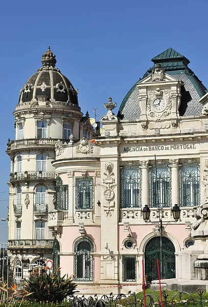 Hotel Astoria and Bank of Portugal. Architecture of the beginnings of the 20th century
