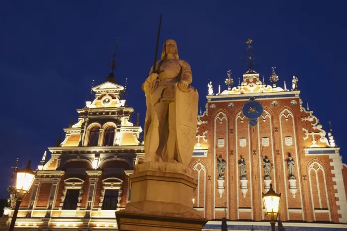 Framed Print : House of Blackheads in Town Hall Square (Ratslaukums), Riga, Latvia