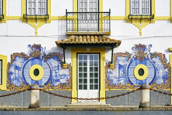 Framed Print : The house of Jose Maria da Fonseca, the famous wine producer since 1834 Framed Print : The house of Jose Maria da Fonseca, the famous wine producer since 1834