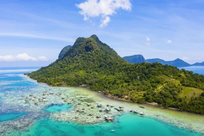 Framed Print : Still houses of the Bajau Laut sea gypsies, Bodgaya Island, Tun Sakaran Marine Park