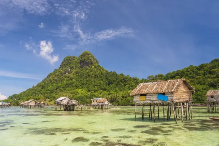 Framed Print : Still houses of the Bajau Laut sea gypsies, Bodgaya Island, Tun Sakaran Marine Park