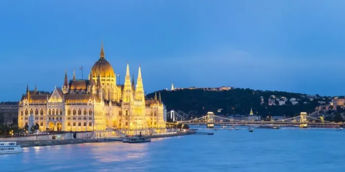 Framed Print : Hungary, Central Hungary, Budapest. Chain Bridge and the Hungarian Parliament Building Framed Print : Hungary, Central Hungary, Budapest. Chain Bridge and the Hungarian Parliament Building