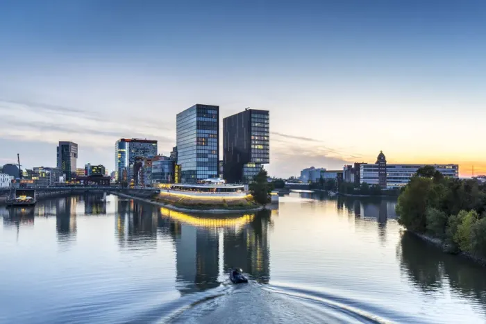 Framed Print : Hyatt hotel, media harbour, Düsseldorf, North Rhine Westphalia, Germany