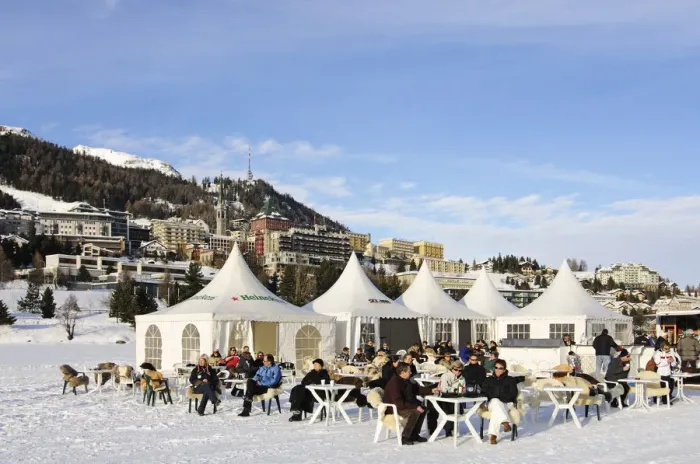 Framed Print : Ice bar in Sankt Moritz, Grisons, Switzerland Framed Print : Ice bar in Sankt Moritz, Grisons, Switzerland