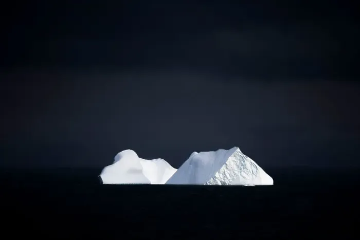 Framed Print : Iceberg in the Arctic Cirlce, Baffin Bay, Canada Framed Print : Iceberg in the Arctic Cirlce, Baffin Bay, Canada