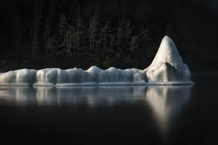 Framed Print : An iceberg floating in Valdez lagoon, Alaska, USA