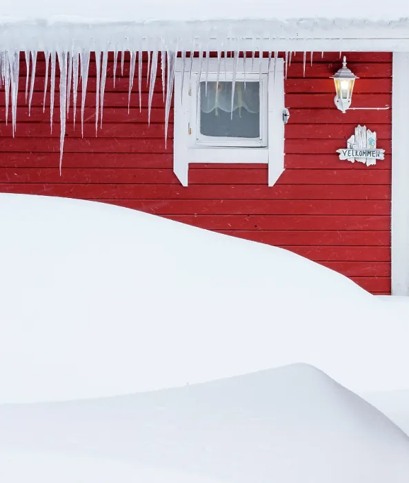 Framed Print : Icicles and snow on a red timber house, Bergsbotn, Senja, Norway
