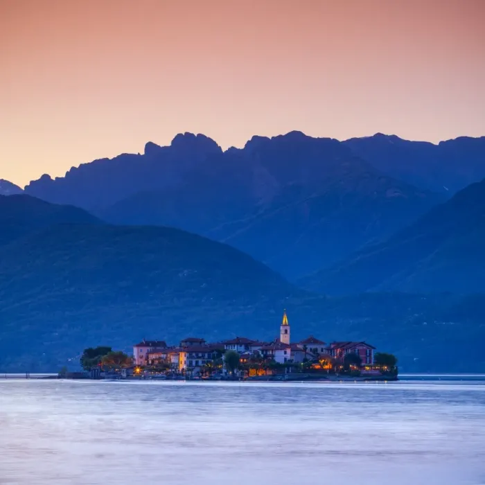 Framed Print : The idyllic Isola dei Pescatori (Fishermans Islands) illuminated at dusk, Borromean Islands Framed Print : The idyllic Isola dei Pescatori (Fishermans Islands) illuminated at dusk, Borromean Islands