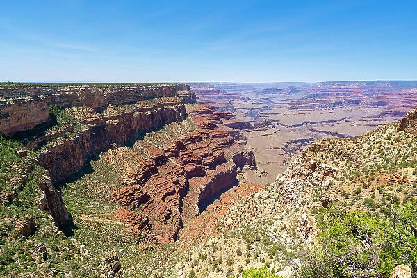 Idyllic shot of Grand Canyon at The Abyss along Hermit Road, Grand Canyon National Park, Arizona, USA
