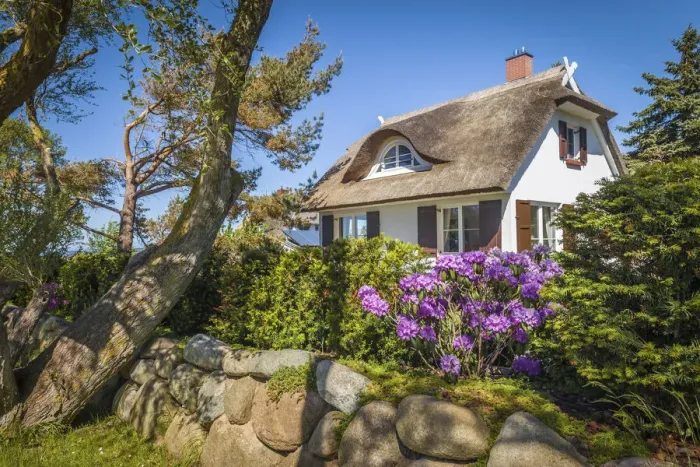 Framed Print : Idyllic thatched-roof house in Ahrenshoop, Mecklenburg-Western Pomerania Framed Print : Idyllic thatched-roof house in Ahrenshoop, Mecklenburg-Western Pomerania