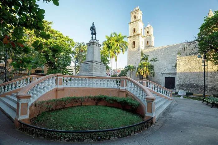 Framed Print : Iglesia de Jesus, Parque Hidalgo, historical centre of Merida, Yucatan, Mexico Framed Print : Iglesia de Jesus, Parque Hidalgo, historical centre of Merida, Yucatan, Mexico