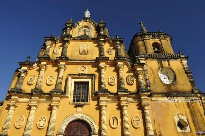 Framed Print : Iglesia de la Recoeccion, Leon, Nicaragua, Central America
