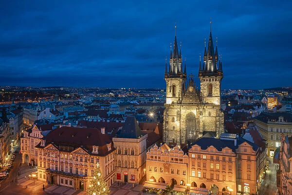 Illuminated Church of Our Lady before Tyn in city at twilight, Old Town of Prague, Prague, Bohemia, Czech Republic