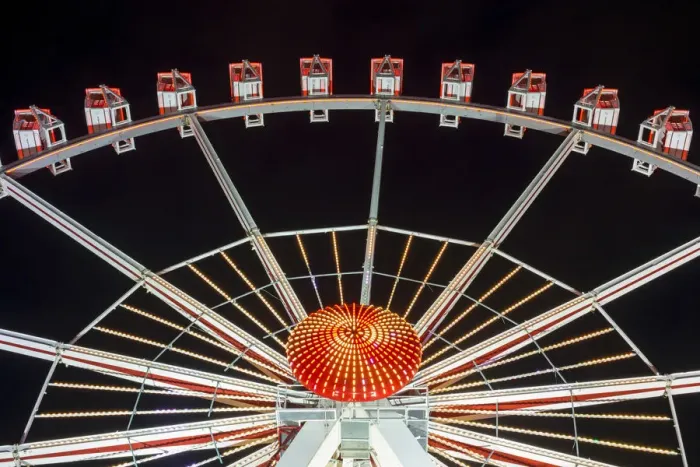 Framed Print : Illuminated Ferris Wheel at Hamburger DOM funfair at night, St. Pauli, Hamburg, Germany