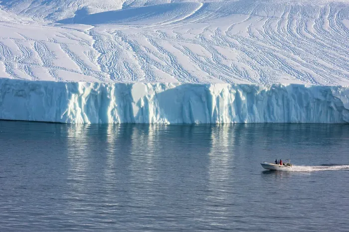 Framed Print : Ilulissat icefjord, Ilulissat, Greenland Framed Print : Ilulissat icefjord, Ilulissat, Greenland