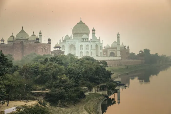 Framed Print : India, Agra, Taj Mahal (UNESCO World Heritage Site)