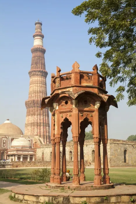 Framed Print : India, Delhi, India, Delhi, New Delhi, Qutub Minar Framed Print : India, Delhi, India, Delhi, New Delhi, Qutub Minar