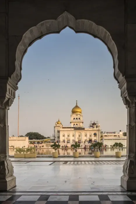 Framed Print : India, Delhi, New Delhi, Gurdwara Bangla Sahib, Sikh temple Framed Print : India, Delhi, New Delhi, Gurdwara Bangla Sahib, Sikh temple