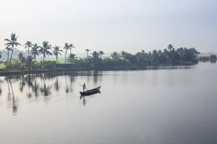 Framed Print : India, Kerala, Alappuzha (Alleppey), Alappuzha (Alleppey) backwaters Framed Print : India, Kerala, Alappuzha (Alleppey), Alappuzha (Alleppey) backwaters