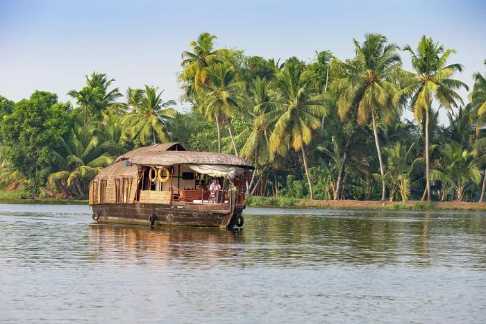 Framed Print : India, Kerala, Alappuzha, Alleppey, A traditional boat on the backwaters