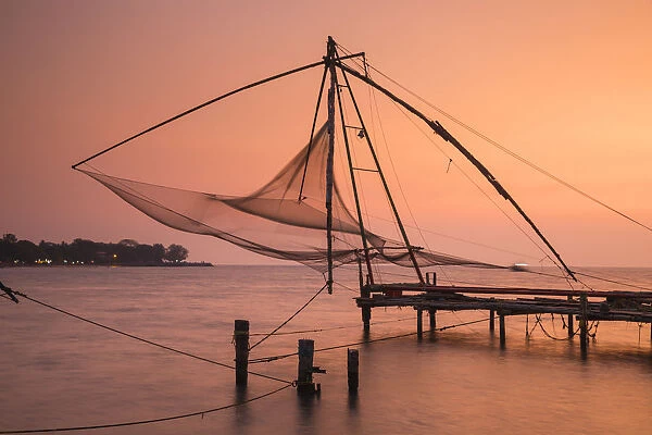 India, Kerala, Cochin - Kochi, Vipin Island, Chinese fishing nets at sunset