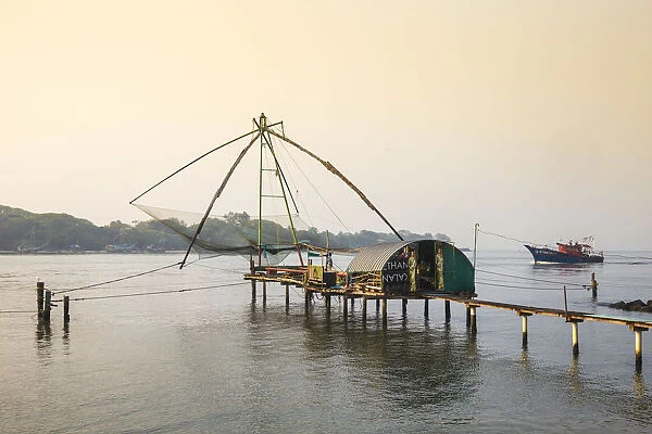 India, Kerala, Cochin - Kochi, Vipin Island, Chinese fishing nets