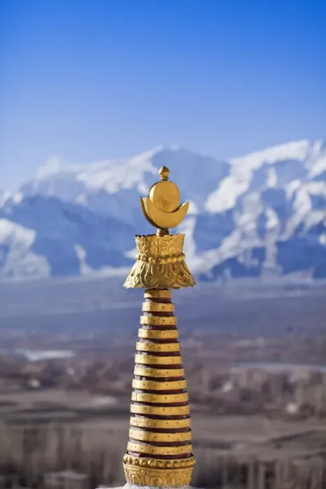 Framed Print : India, Ladakh, Thiksey. The golden finial of a chorten at Thiksey Monastery Framed Print : India, Ladakh, Thiksey. The golden finial of a chorten at Thiksey Monastery