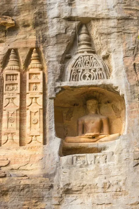 Framed Print : India, Madhya Pradesh, Gwalior, Jain Images cut into the cliff rock of Gwalior Fort Framed Print : India, Madhya Pradesh, Gwalior, Jain Images cut into the cliff rock of Gwalior Fort