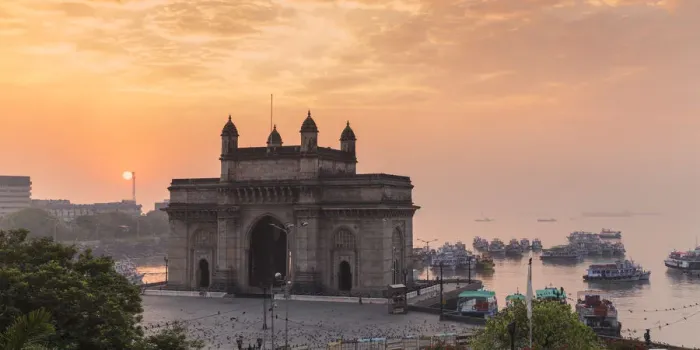 Framed Print : India, Maharashtra, Mumbai, View of Gateway of India Framed Print : India, Maharashtra, Mumbai, View of Gateway of India